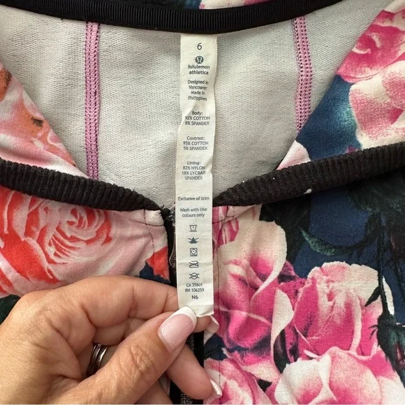Lululemon Scuba Hoodie II Oversized Floral Rose Print Full Zip Size 6 ⭐️Rare⭐️ - Picture 15 of 16